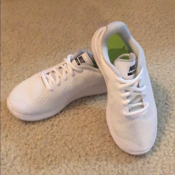 Brand new, Nike free runs for kids - Picture 3 of 5